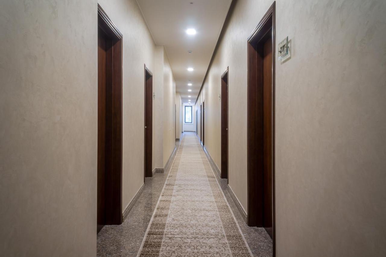 Royal Petrol Hotel Tałdykorgan Zewnętrze zdjęcie