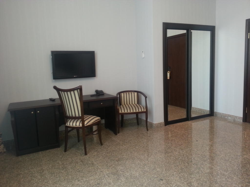 Royal Petrol Hotel Tałdykorgan Zewnętrze zdjęcie