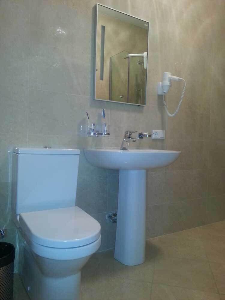 Royal Petrol Hotel Tałdykorgan Zewnętrze zdjęcie